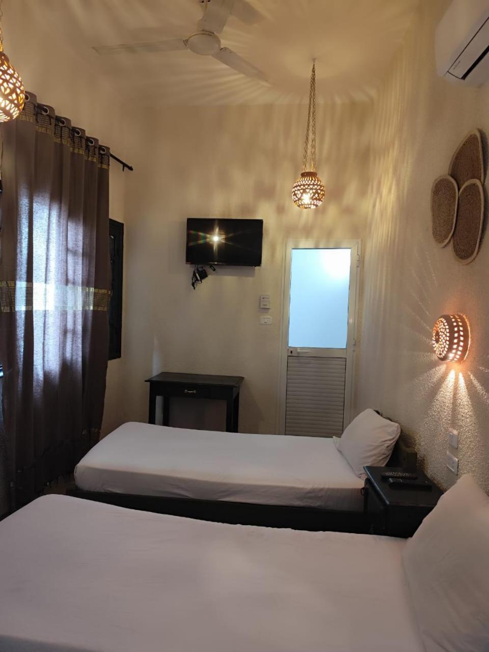 Hotel Ayachi Tunis Zewnętrze zdjęcie
